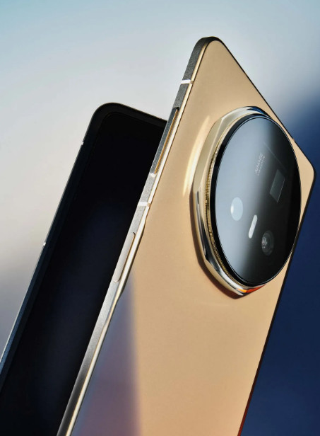 Honors Magic V5 phone آنر با گوشی تاشوی فوقالعاده باریک خود بهدنبال پیشی گرفتن از سامسونگ است - نیعان مگ