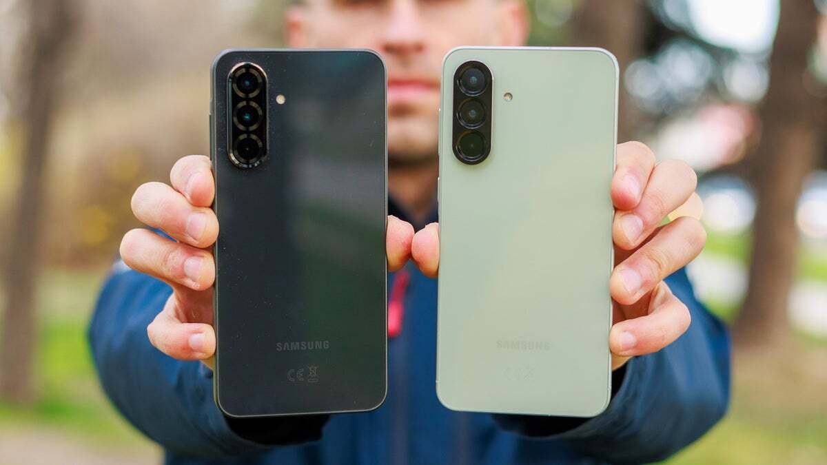 Galaxy A56 update brings AI and a bootloop bug Oops1 بهروزرسانی گلکسی A56 قابلیتهای هوش مصنوعی را به ارمغان میآورد