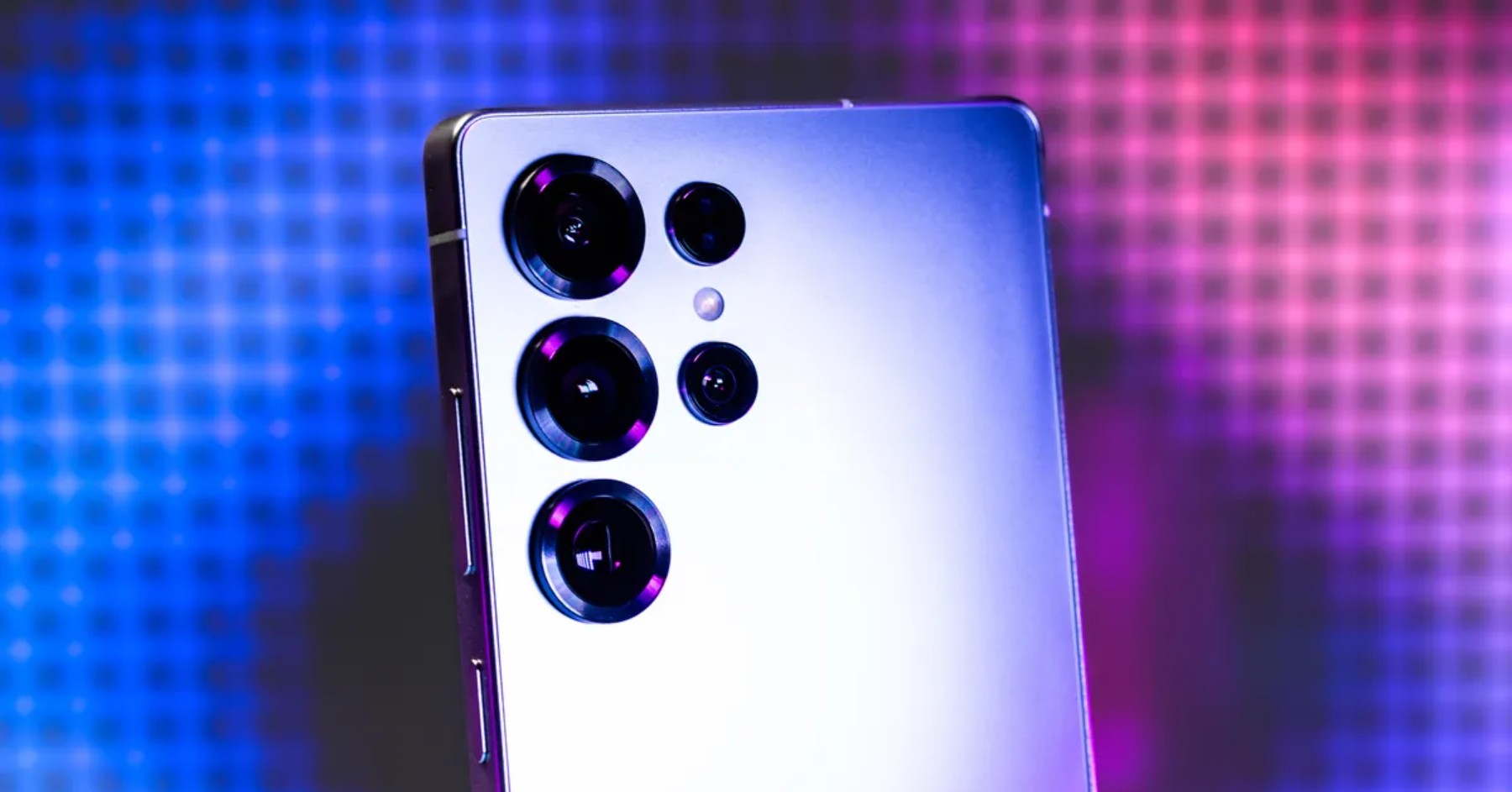 galaxy-s26-ultra-wont-have-an-underdisplay-camera گلکسی S26 اولترا دوربین زیر نمایشگر