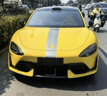 Xiaomi YU7 range leak schools the Tesla Model Y as gold-plated SU7 Ultra badge keeps getting lifted1 برد خودروی YU7 شیائومی، مدل Y تسلا را به چالش کشید