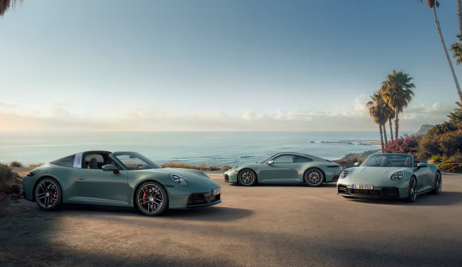 2026 Porsche 911 نسخههای 4S پورشه ۹۱۱ مدل ۲۰۲۶، سیستم چهارچرخ محرک (AWD) را دوباره به میدان بازمیگردانند - نیعان مگ
