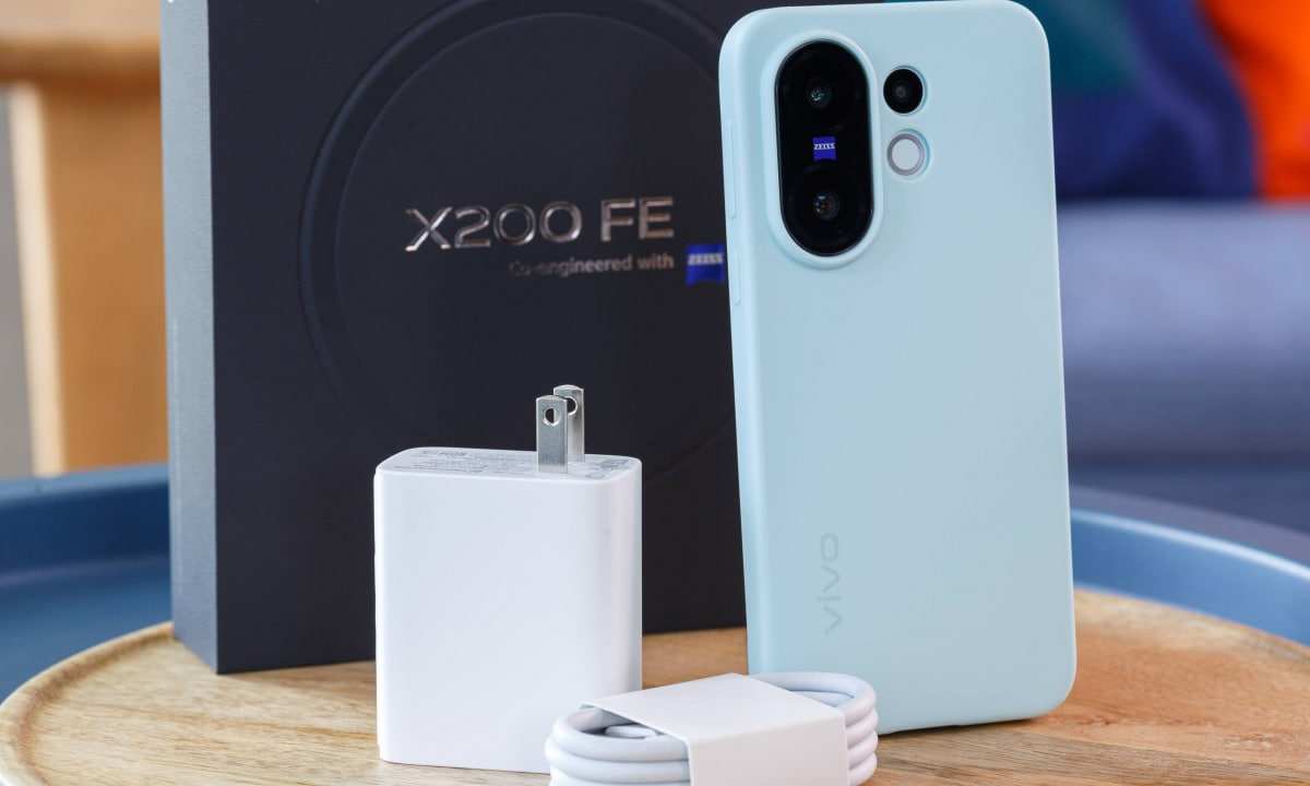 Vivo X200 FE ویوو X200 FE