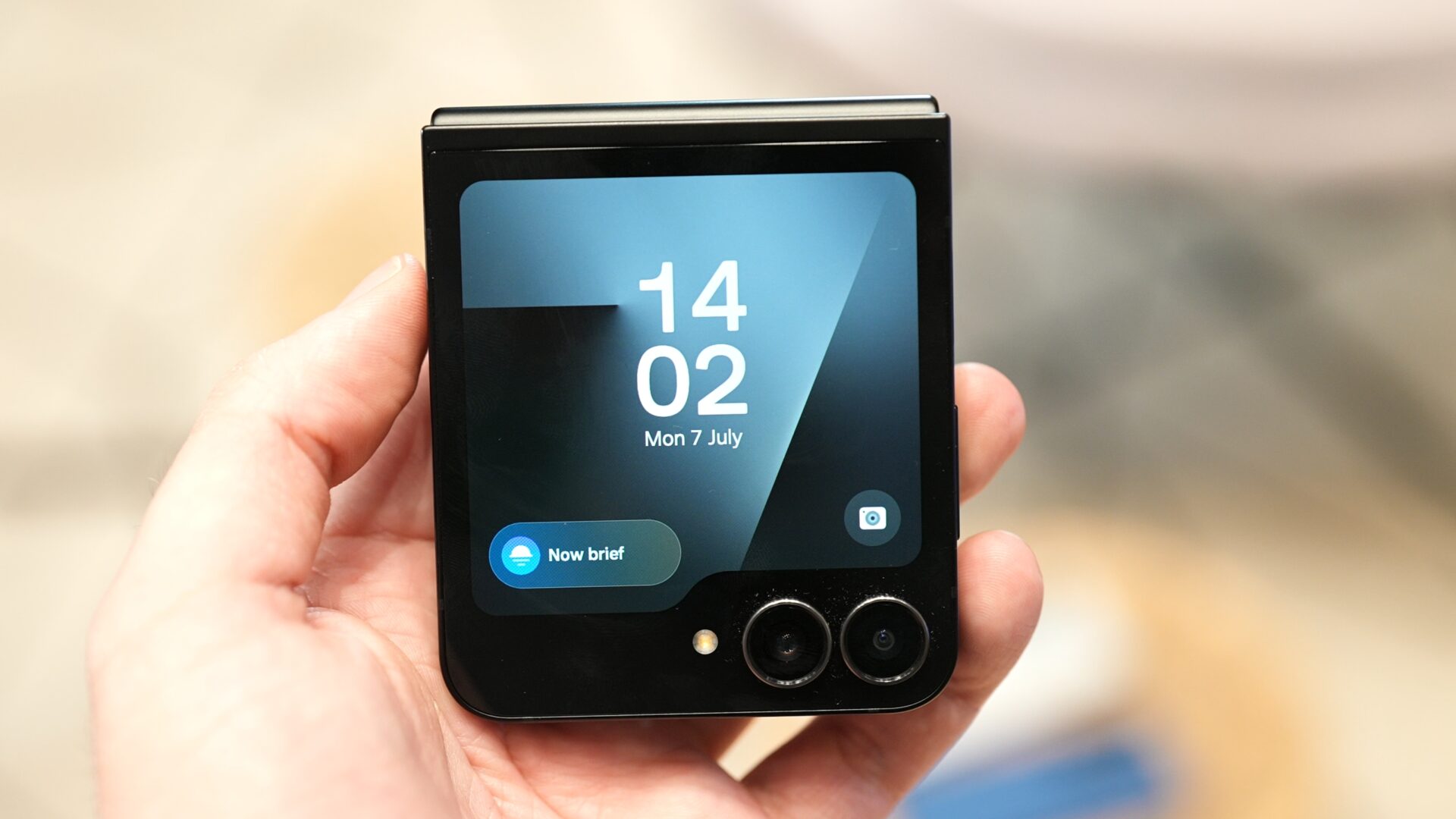 Samsung Galaxy Z Flip7 FE سامسونگ گلکسی زد فلیپ 7 FE