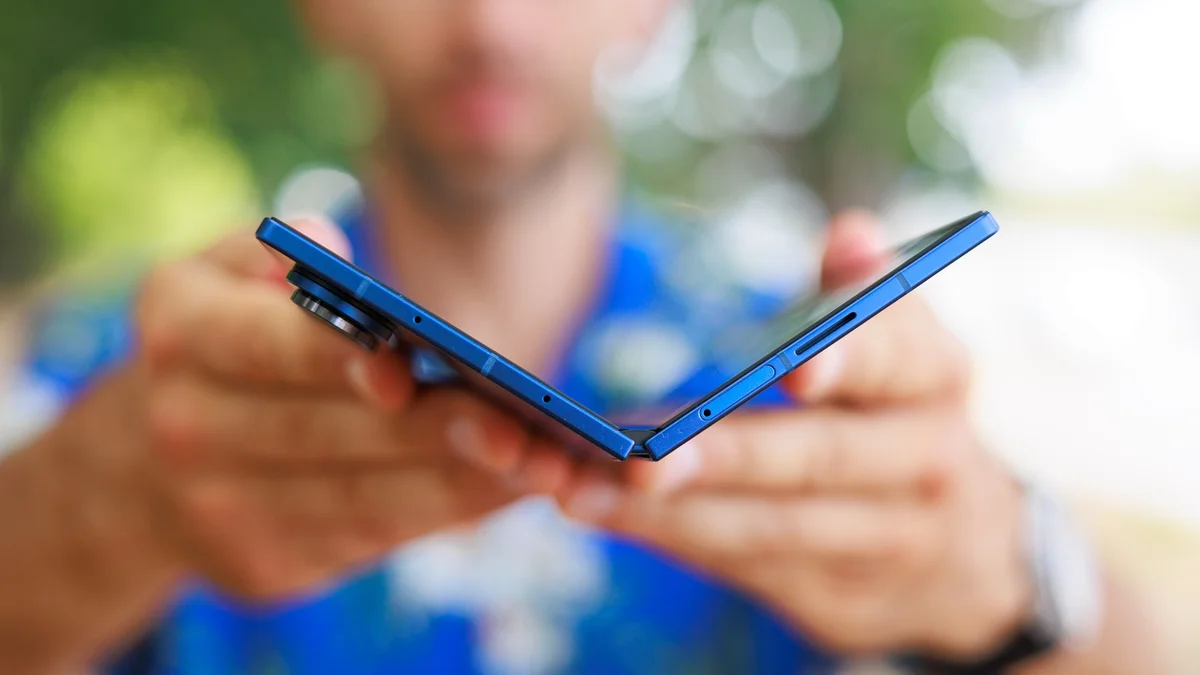 Samsung-has-already-done-the-heavy-lifting-and-set-the-foldable-iPhone-up-for-success آیا سامسونگ زمینه را برای موفقیت آیفون تاشو فراهم کرده است؟