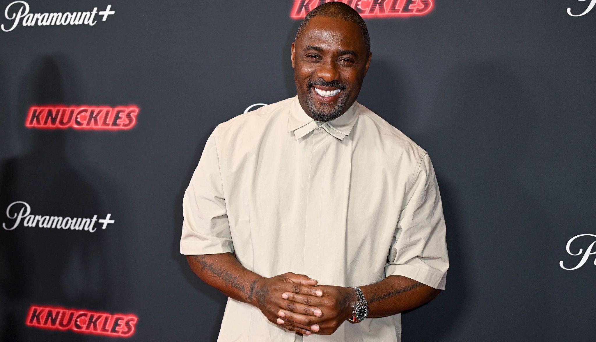 GettyImages-2147859196 فهرست جذابترین بازیگران بالای ۵۰ سال از دیدگاه AARP - نیعان مگ