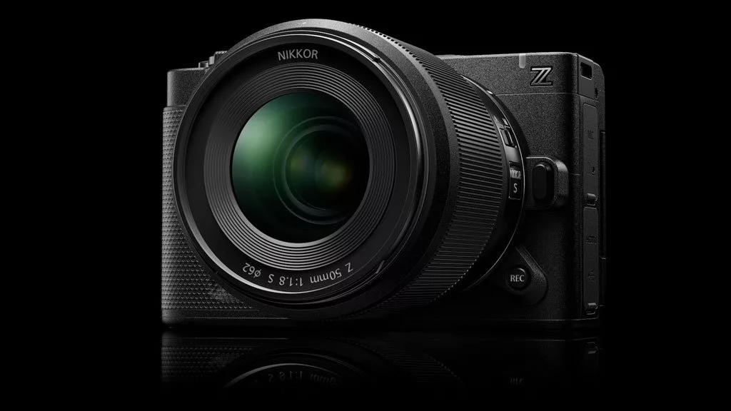 نیکون ZR