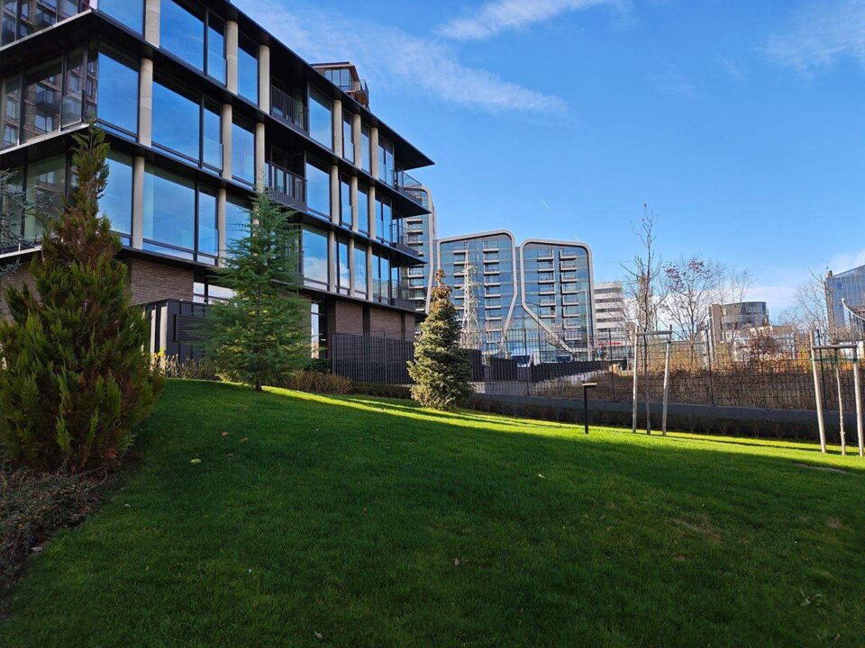 6gsmarena_082 بررسی گوشی پوکو F8 پرو - نیعان مگ