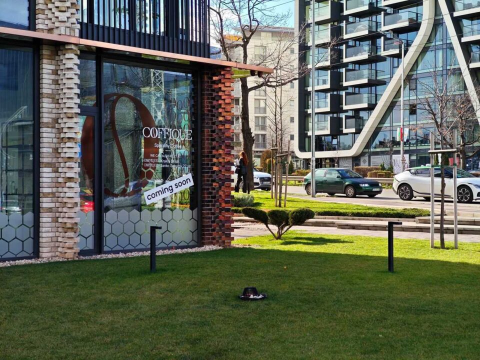 36gsmarena_001 بررسی گوشی پوکو F8 پرو - نیعان مگ