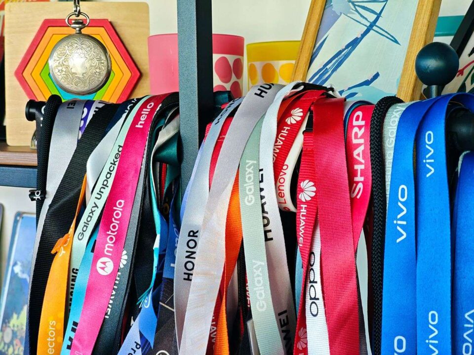 48gsmarena_013 بررسی گوشی پوکو F8 پرو - نیعان مگ