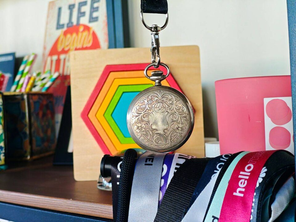 49gsmarena_014 بررسی گوشی پوکو F8 پرو - نیعان مگ