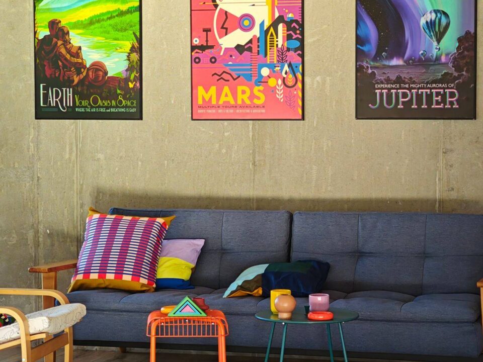 62gsmarena_056 بررسی گوشی پوکو F8 پرو - نیعان مگ