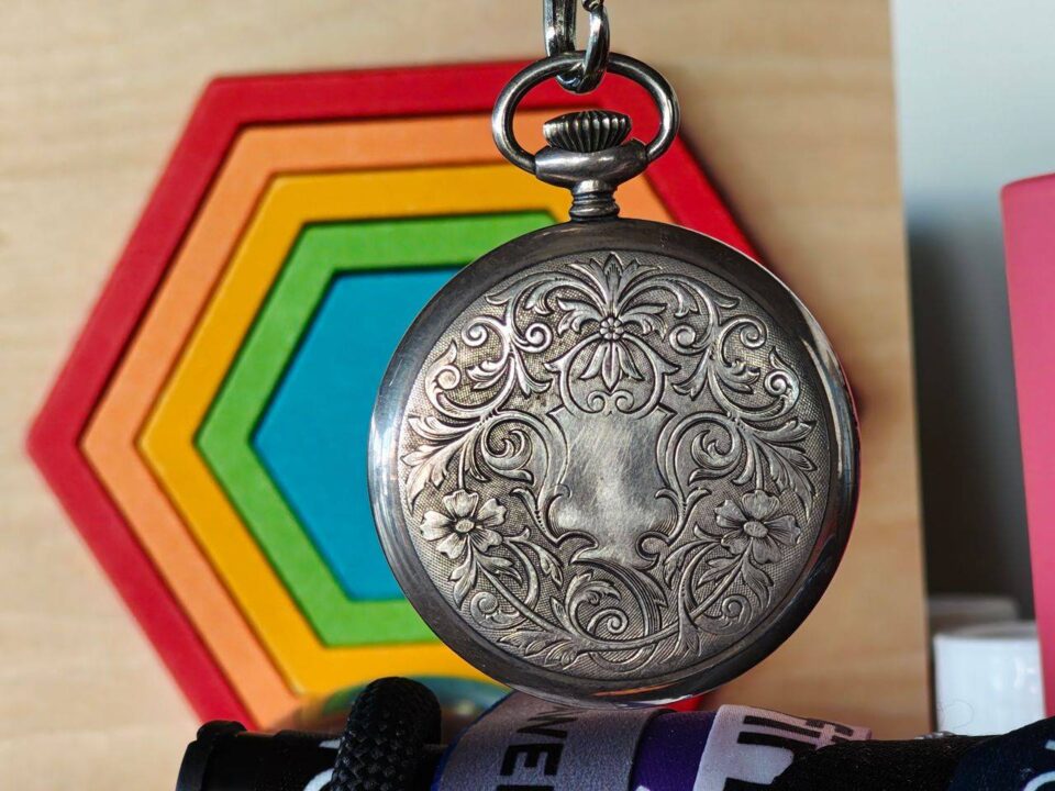 65gsmarena_059 بررسی گوشی پوکو F8 پرو - نیعان مگ