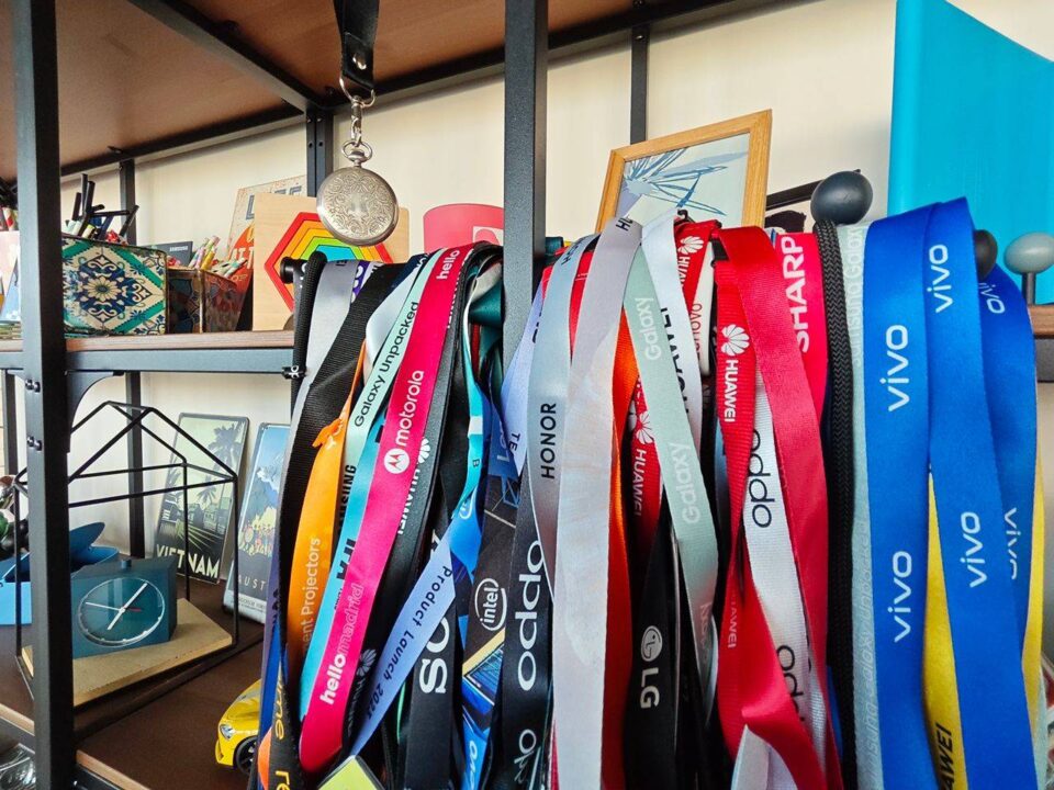 77gsmarena_142 بررسی گوشی پوکو F8 پرو - نیعان مگ