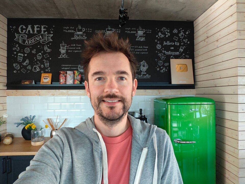 82gsmarena_127 بررسی گوشی پوکو F8 پرو - نیعان مگ