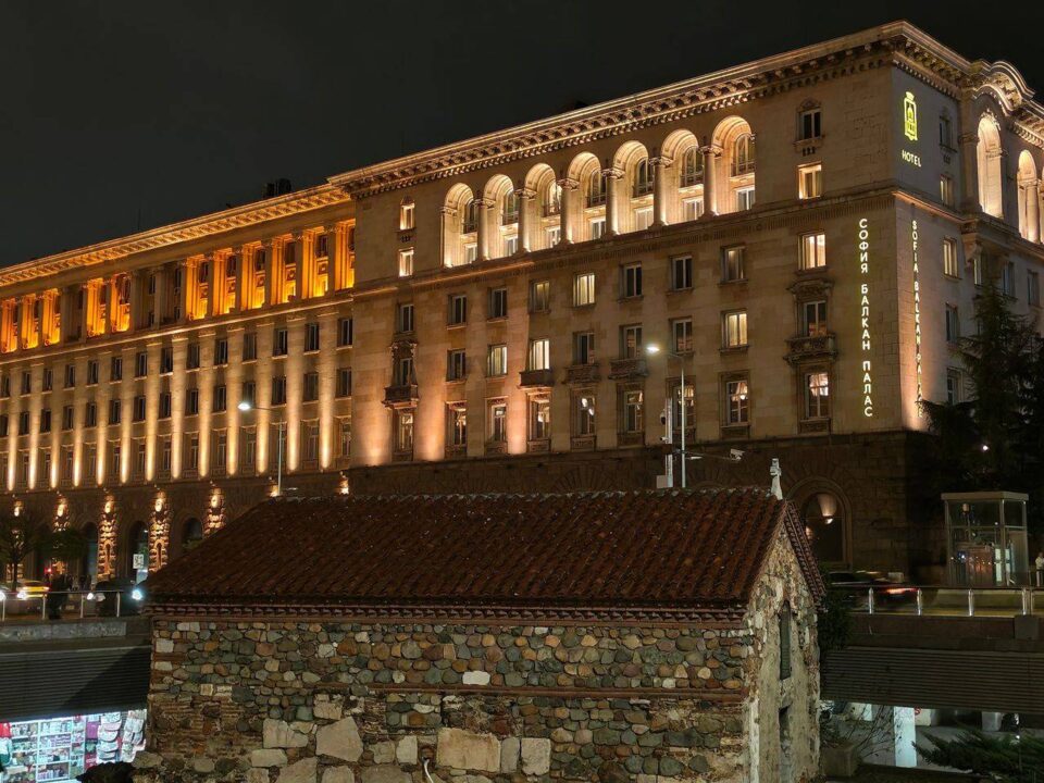 95gsmarena_039 بررسی گوشی پوکو F8 پرو - نیعان مگ