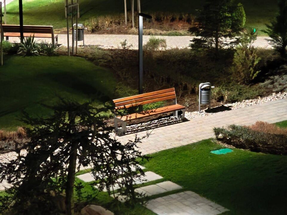 108gsmarena_060 بررسی گوشی پوکو F8 پرو - نیعان مگ