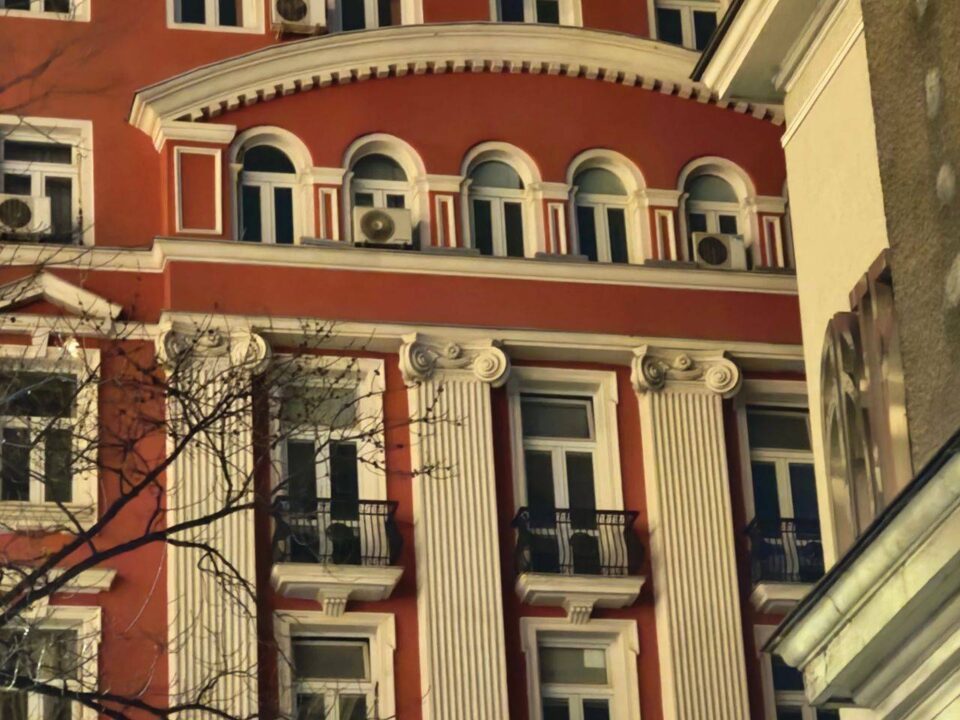 114gsmarena_066 بررسی گوشی پوکو F8 پرو - نیعان مگ