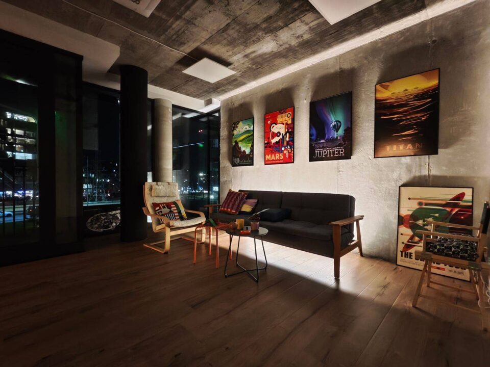 116gsmarena_144 بررسی گوشی پوکو F8 پرو - نیعان مگ