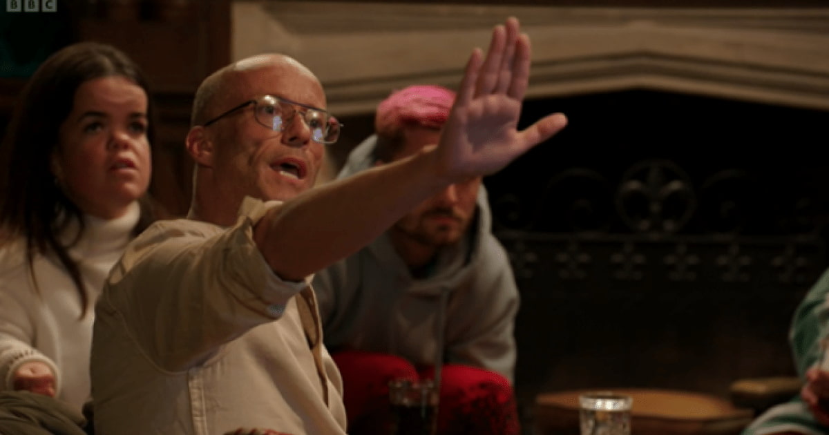 1000014190 چگونه یک دروغگو را تشخیص دهیم؟ ۱۰ نشانه مهم - نیعان مگ