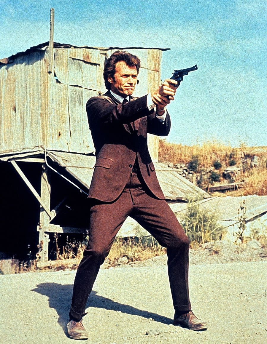 1000016520 ۱۰ تفنگ کمری با بیشترین قدرت و کارایی در جهان - نیعان مگ