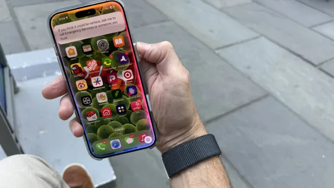 1000016921 ۷ بهبود اساسی که سال آینده به آیفون شما میآیند - نیعان مگ